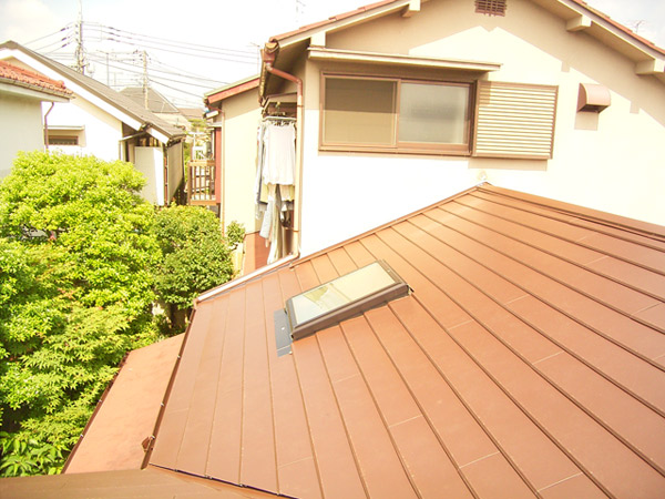 瓦からガルバリウム鋼板屋根への葺き、 新築のように生まれ変わりました！